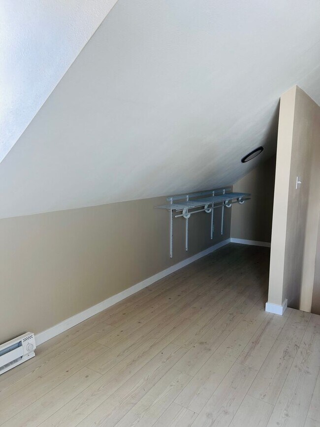 Building Photo - 520 Nevada St