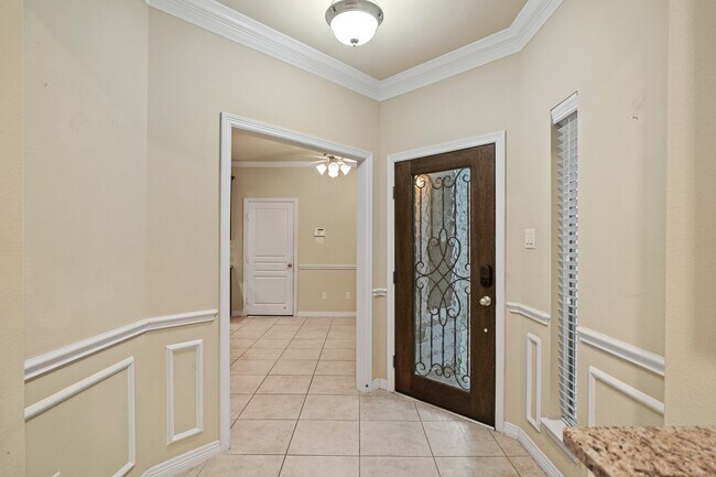 Building Photo - 1121 Beall Landing Ct