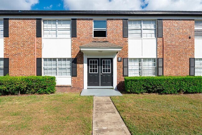 Primary Photo - 5325 Curry Ford Rd