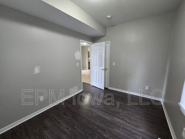 Building Photo - 1650 Ellis Blvd NW