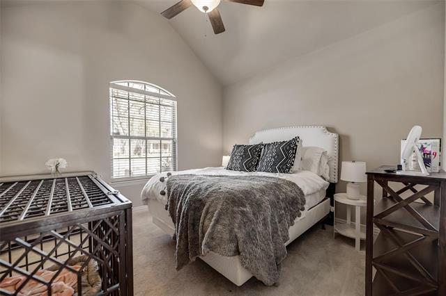 Building Photo - 945 Pheasant Dr