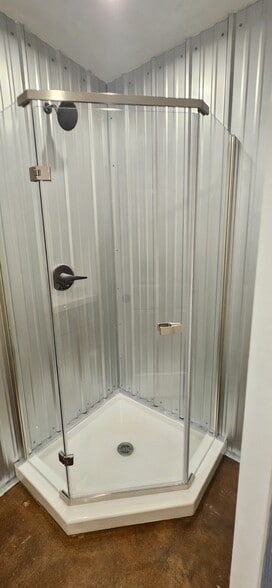 Building Photo - 2571 Old Mission Rd