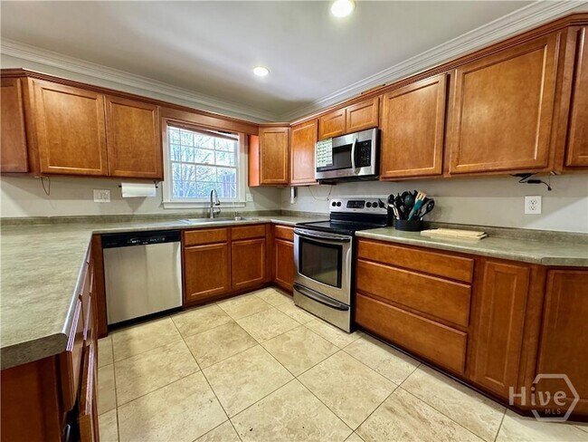 Building Photo - 12406 Largo Dr