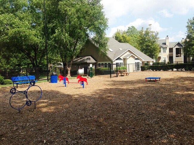 Building Photo - 9408 Willow Ridge Rd