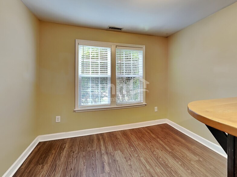 Building Photo - 3913 Lodgepole Ln