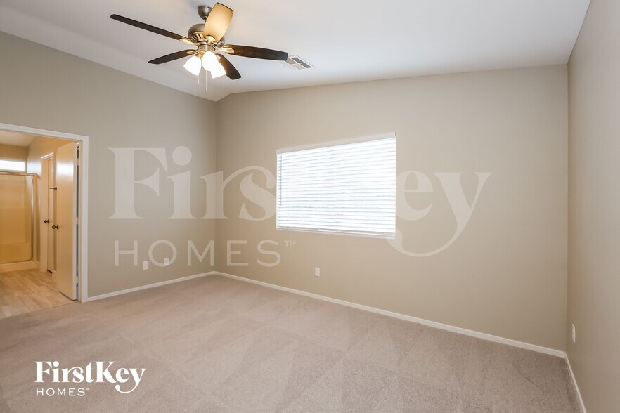 Building Photo - 8905 W Tumblewood Ave