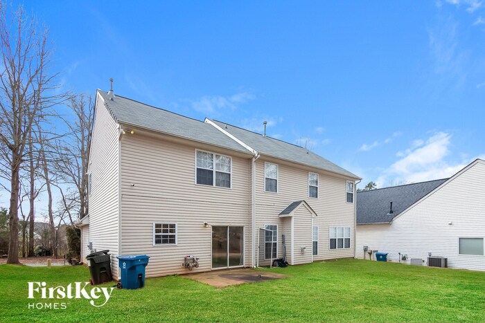 Building Photo - 1215 Oakdale Commons Ct