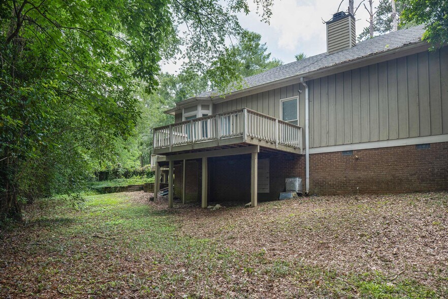 Building Photo - 680 Herring Dr