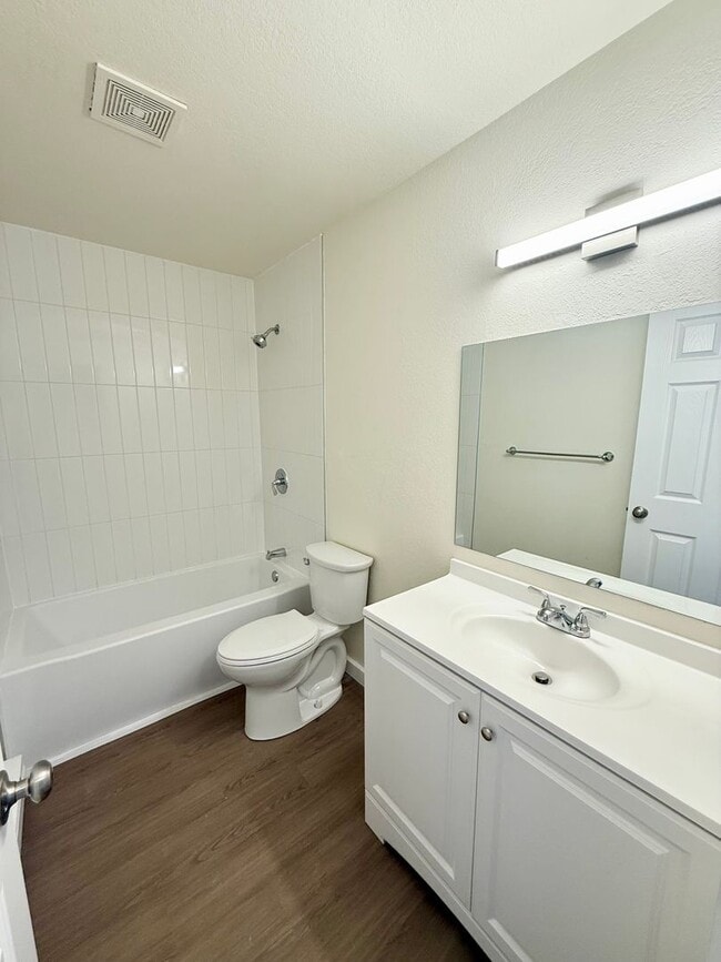 Building Photo - 4950-4956 Basswood Drive