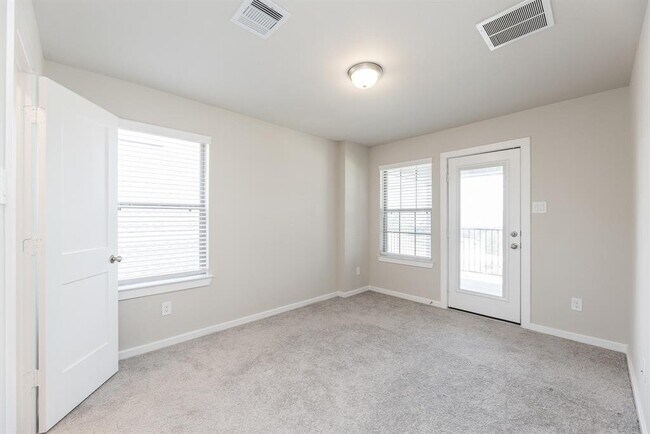 Building Photo - 11006 Bexley Vlg Ct