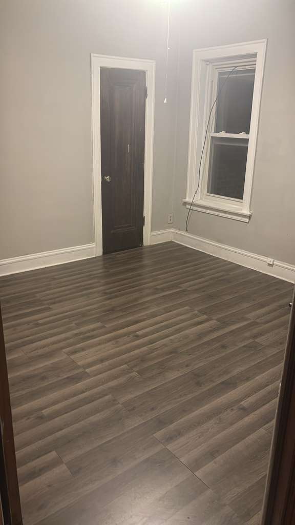 Building Photo - 7842 S Bennett Ave