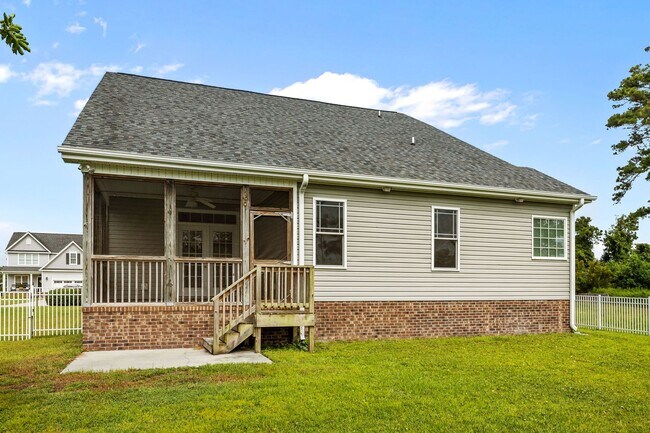 Building Photo - Blair Farms Home available for Long Term R...