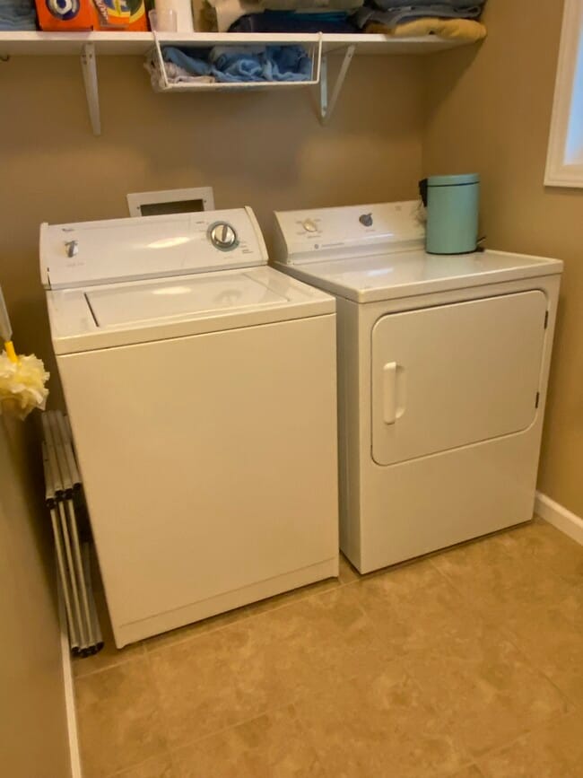 Building Photo - 4 Safe Haven Ct