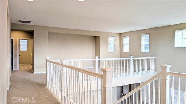 Building Photo - 1169 Parkview Dr