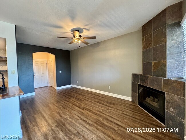 Building Photo - 7143 S Durango Dr