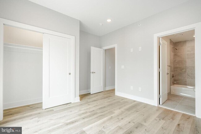 Building Photo - 5122 Ranstead St