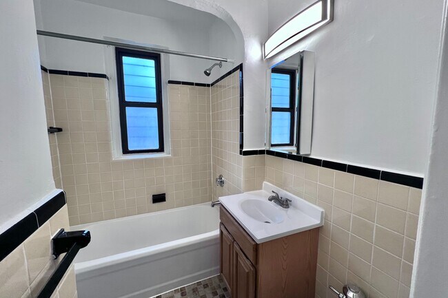 Floorplan - 116 Seaman Avenue