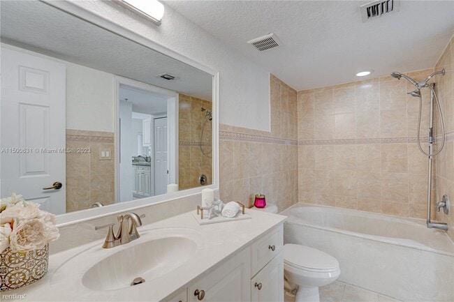 Building Photo - 3 br, 2 bath House - 21100 SW 87th Ave Apt...