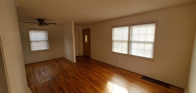 Building Photo - Charming 2 Bedroom Home for Rent in Richfield!