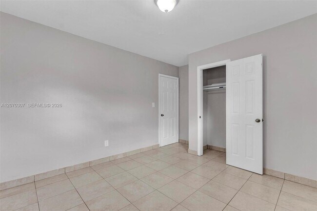 Building Photo - 551 NW 30th Terrace