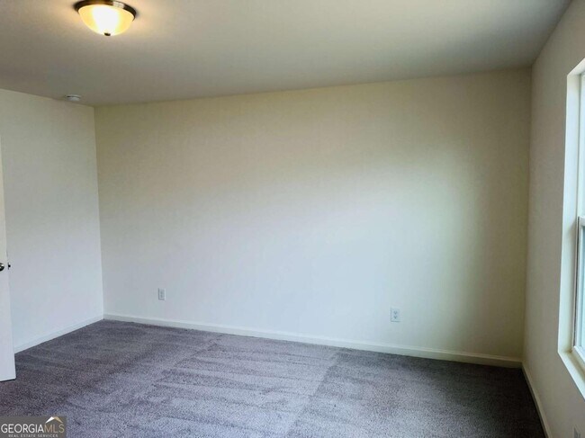 Building Photo - 404 Union Station St