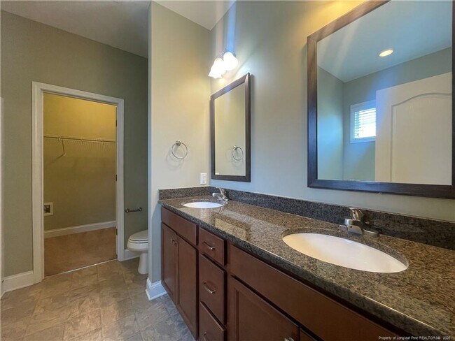 Building Photo - 3900 Limwert Ln