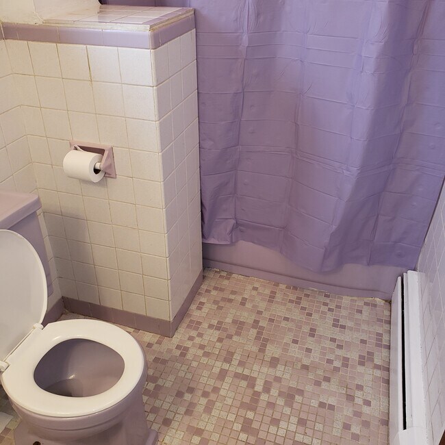 Building Photo - 1278 G St