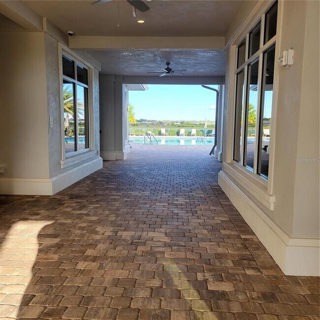 Building Photo - 17335 Blue Rdg Pl