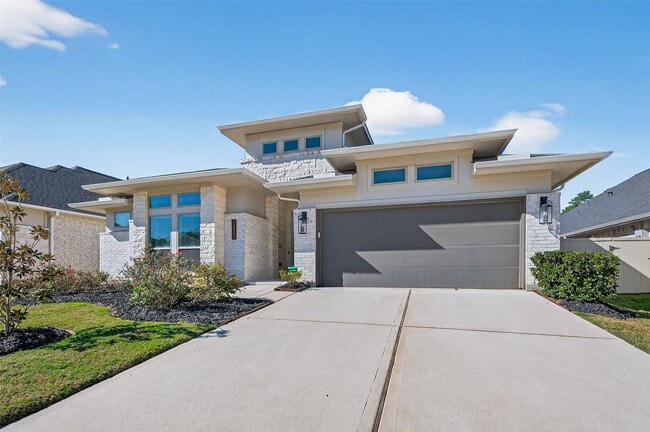 Building Photo - 15330 Legacy Pk Wy