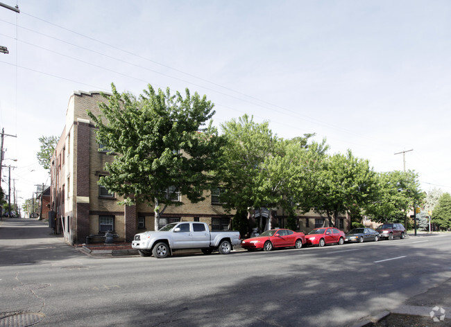 Primary Photo - Charleston