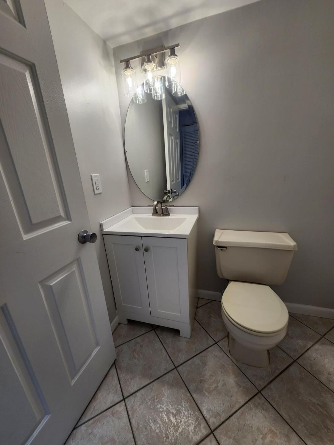 1/2 Bath - 39 Piney Branch Way