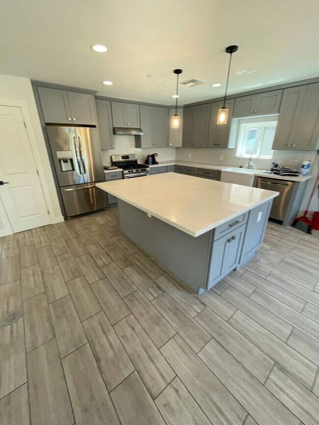Building Photo - NO HOA Heated Pool-Gorgeous 3bed/2bath Home in Old Town Scottsdale