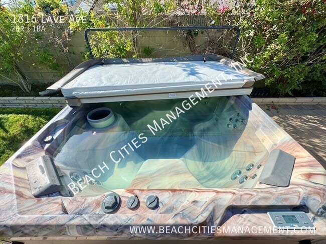 Building Photo - 1816 Lave Ave