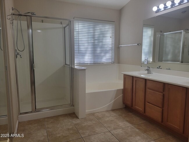 Building Photo - 3064 E Winged Foot Dr