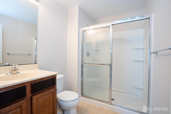 Building Photo - 5 Rafting Way