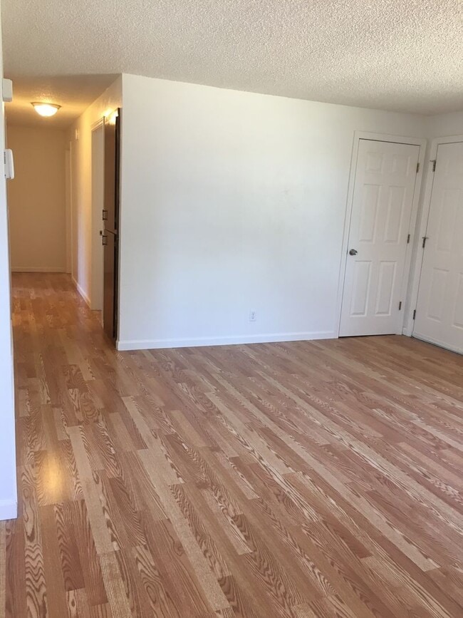 Building Photo - frna02