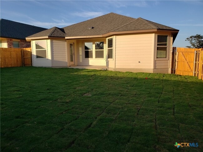 Building Photo - 5550 Perdita Dr