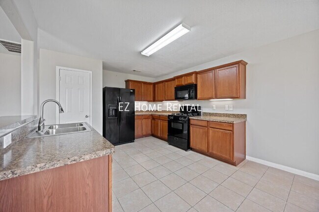 Building Photo - 16267 Silver Wing Ln