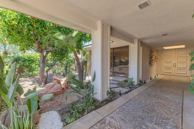 Building Photo - 24 Columbia Dr