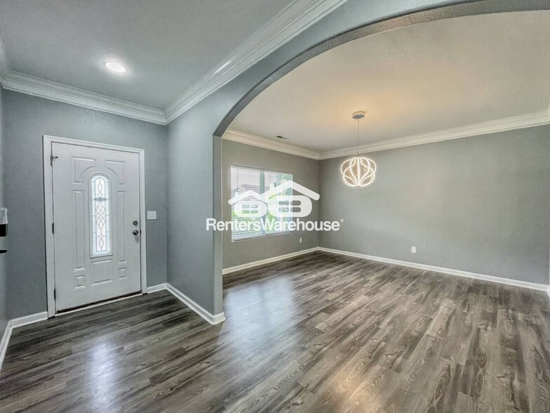 Building Photo - 3925 Krick St
