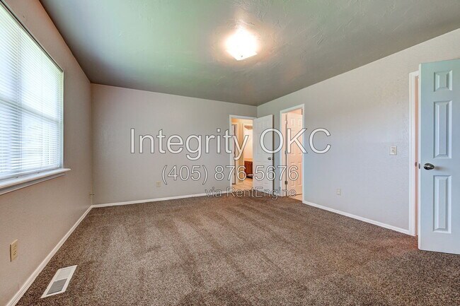 Building Photo - 7200 NW 115th St