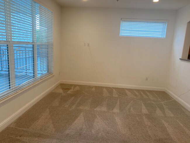 Building Photo - 2585 El Camino Real