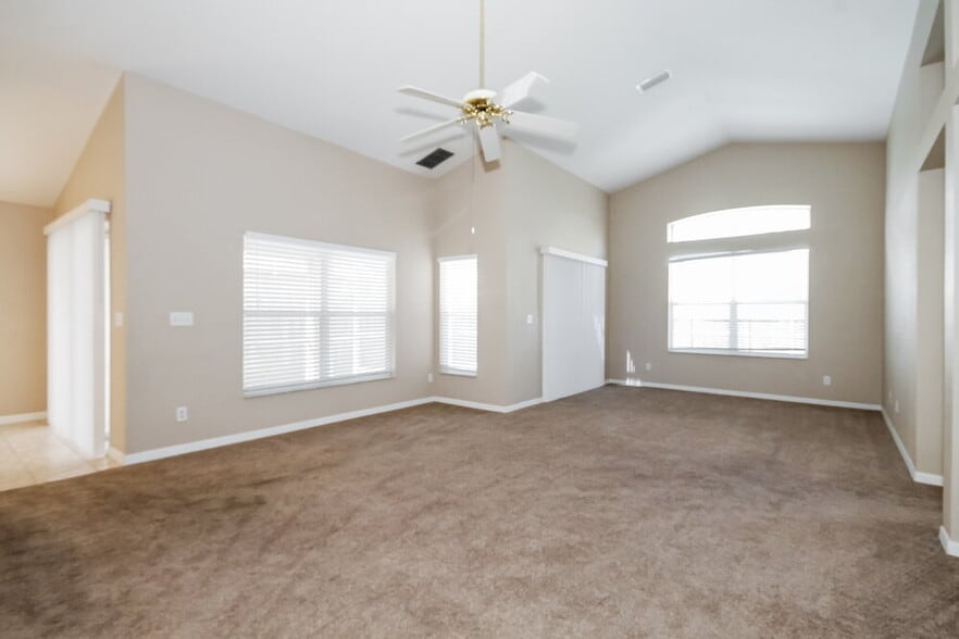 Building Photo - 22650 Hawk Hill Loop