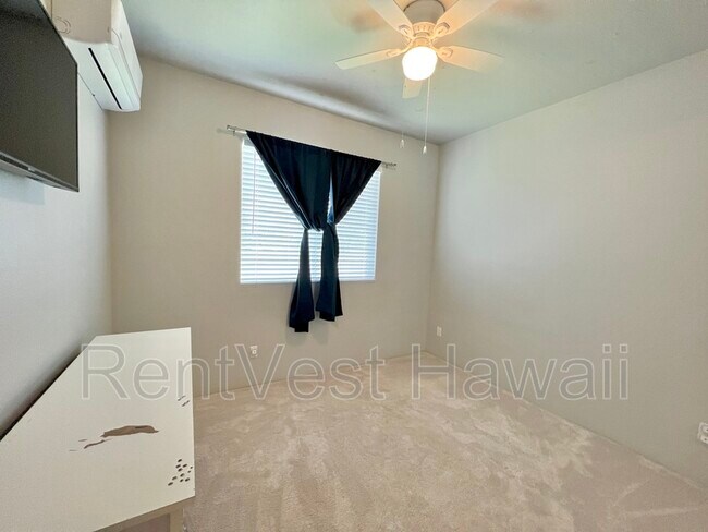 Building Photo - 911292-1292 Likolehua Loop