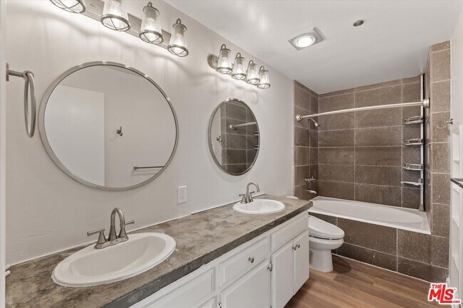 Building Photo - 12773 Caswell Ave