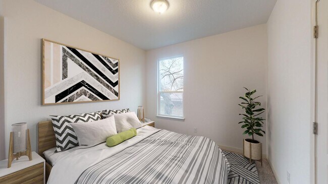 Building Photo - Stunning Ridgeview home close to North Sta...