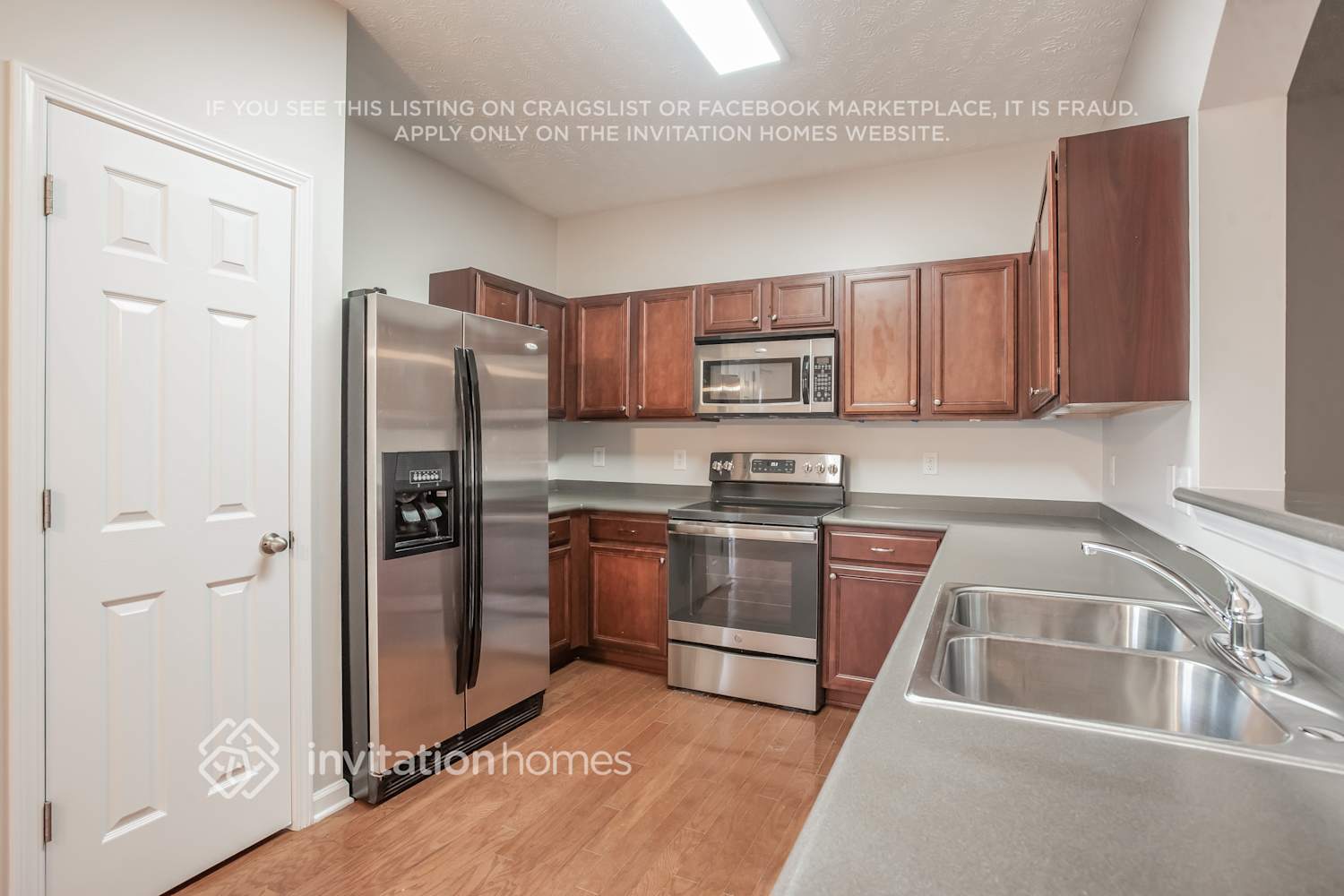 Building Photo - 8712 Ambonnay Dr