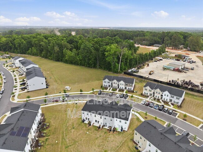 Building Photo - 2495 Tonoloway Dr