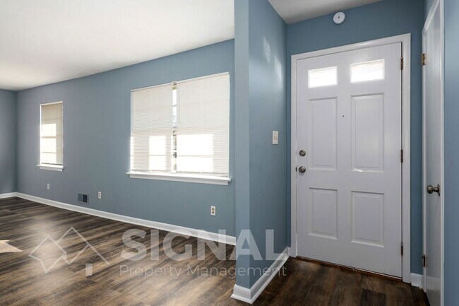 Building Photo - 1228 Huffman Rd