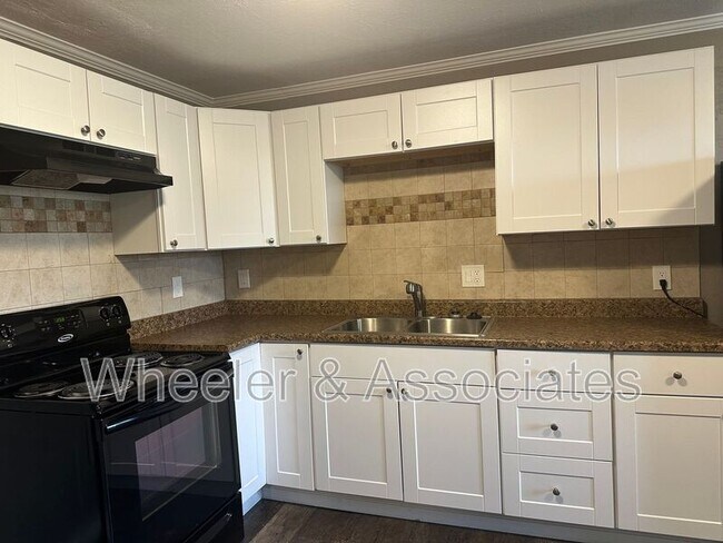Building Photo - 520 E 4400 S